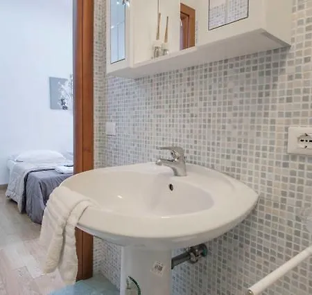 Bed and breakfast New House 3*
